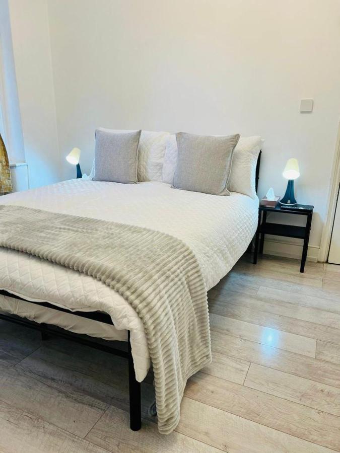 Comfy Double In Clapham * Londres